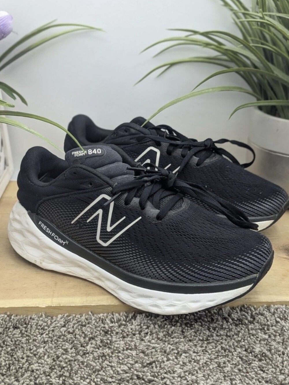 New Balance Fresh Foam 840v1 Womens Size 8.5D Running Shoes Casual Walking Gym